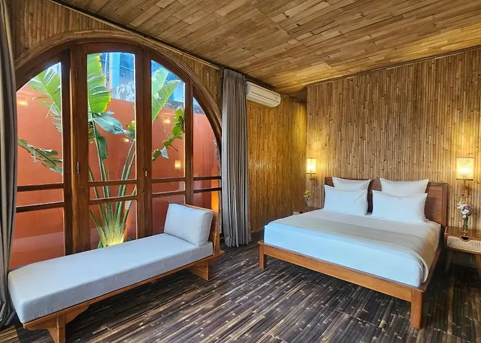 Bamboo Estate *